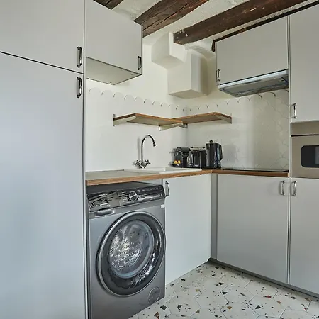 Apartment Stylish In Le Marais