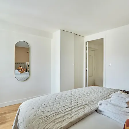 Apartment Stylish In Le Marais