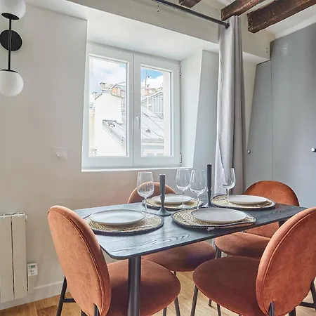 Апартаменты Stylish In Le Marais Париж